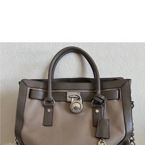 Michael Kors Hamilton Leather Framed 2-Tone Taupe Satchel Handbag Shoulder Bag